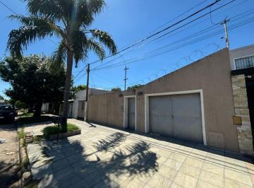 Casa de 5 ambientes, Ciudad de Santa Fe · Casa Al Frente Sobre Calle Llerena 2840, Santa Fe