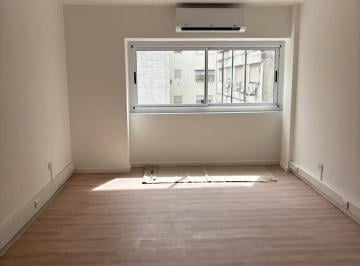 Oficina comercial · 140m² · 5 Ambientes · Piso Entero Reciclado de Oficina en Barrio Norte