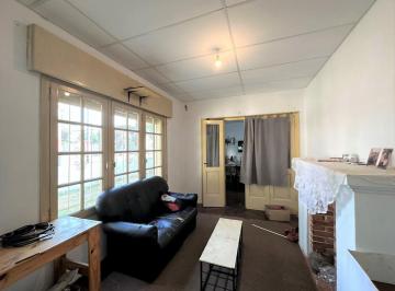 Casa · 123m² · 3 Ambientes · 1 Cochera · Casa, 2 Dorm., Venta, Zona Sur con Permuta!