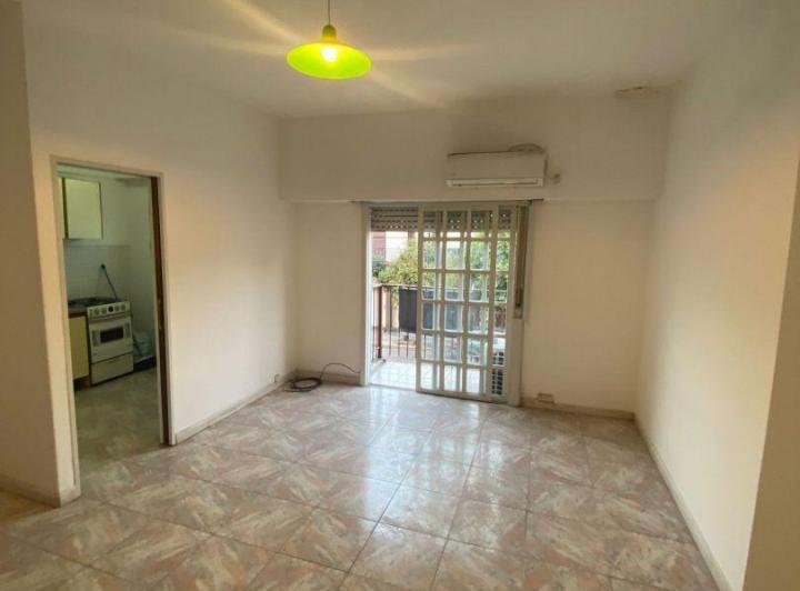 Departamento · 50m² · 2 Ambientes · 1 Cochera