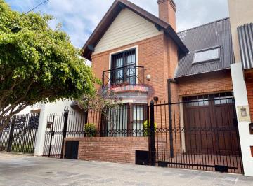 MLM-MLM-2213_2 · Casa 4 Ambientes. | Acassuso Al 5400
