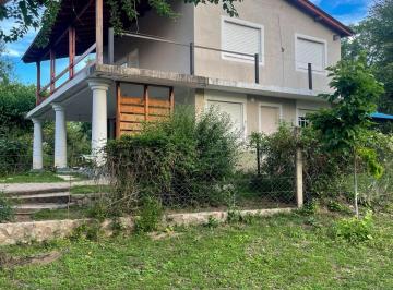 Casa · 323m² · 12 Ambientes · Conjunto de Propiedades en Colonia Hogar - 3 Viviendas!