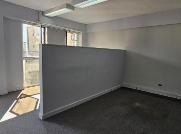 Oficina comercial · 5 Ambientes · Oficina en Recoleta