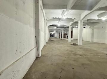 Bodega-Galpón · 1100m² · 1100 m² en Planta, 90x13 m², Salida a Dos Calles, Todo Losa, Altura 5,5 m² - Opcion 1100 m² Mas