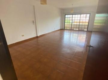 Oficina comercial de 3 ambientes, Moreno · Oficinas con 3 Despachos Sobre Av Libertador