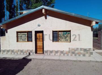 Casa · 86m² · 4 Ambientes · 1 Cochera · Casa en Venta en El Planchon (Malargue)