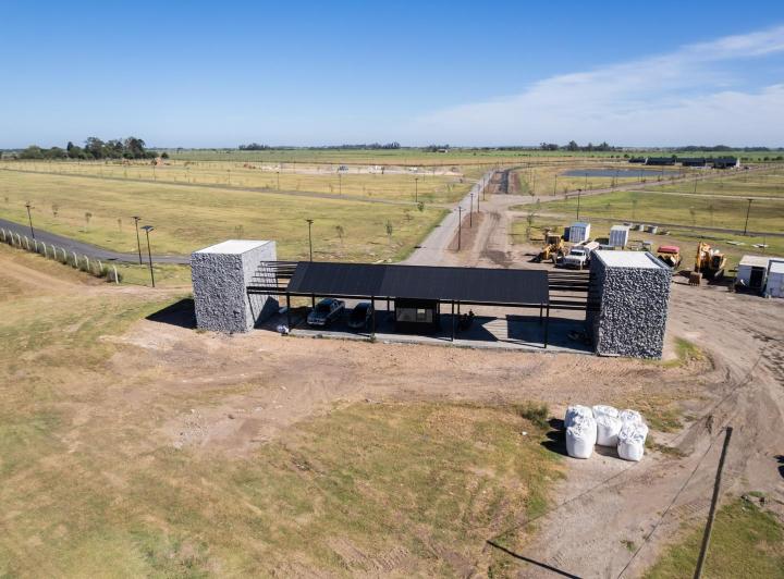 Terreno · 608m²