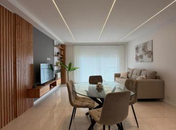 Departamento · 72m² · 3 Ambientes · 3 Amb a La Calle con Balcón - Centro