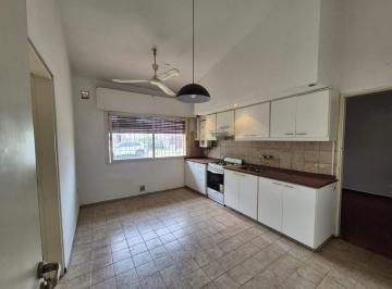 Casa · 130m² · 4 Ambientes · 1 Cochera · Casa en Venta 2 Dorm.