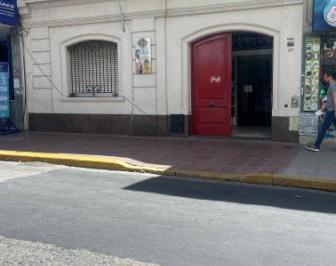 Local comercial · 209m² · 6 Ambientes · Casa Ideal Locales en Inmejorable Zona de Lomas