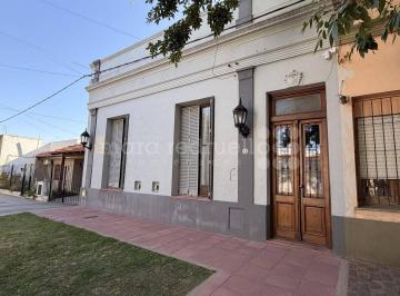 MRE-MRE-2447_2 · Casa en Venta de 3 Dorm. Centrica Laguna de Chascomus