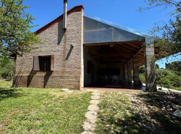Casa de 3 ambientes, José de la Quintana · Casa con Gran Parque en Venta – San José de La Quintana