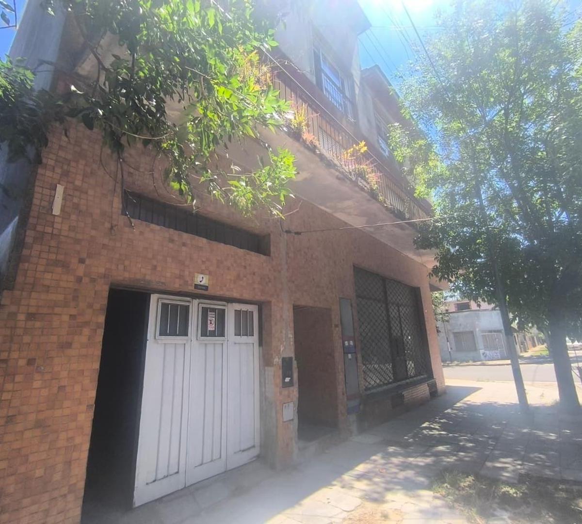 Venta | 3 ambientes con patio y balcón