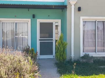 Casa · 77m² · 3 Ambientes · 3 Cocheras · Casa en Venta en Barrio Arbolada de Pilar
