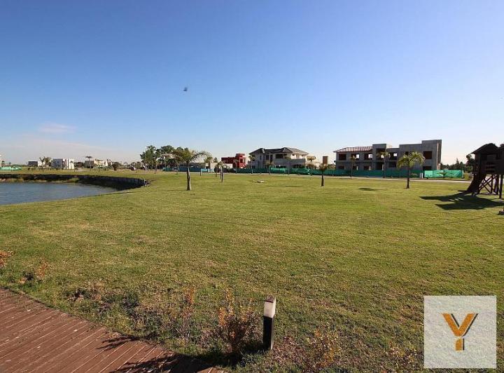 Terreno · 700m²