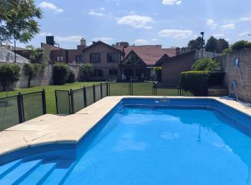 Casa · 360m² · 5 Ambientes · 3 Cocheras · Casa en San Antonio de Padua