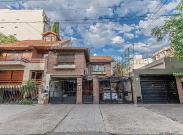 PH · 215m² · 6 Ambientes · 1 Cochera · PH Tipo Casa en Villa del Parque