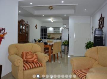 Casa de 4 ambientes, Villa Riachuelo · Espectacular Semi Piso en Villa Riachuelo