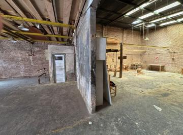 Bodega-Galpón · 216m² · 1 Ambiente · Galpón en Venta