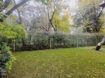 Terreno · 141m² · 3 Ambientes · 5 Cocheras · Oportunidad: Gran Lote con Casa a Terminar en Parque Leloir