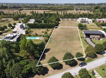 Terreno · 1849m² · Terreno de 1849 m² en Chacras de La Reserva