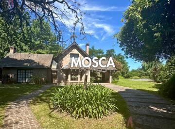 Casa · 2200m² · 7 Ambientes · 2 Cocheras · Fracción Acceso Oeste General Rodriguez Vendo Permuto