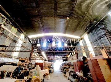 Bodega-Galpón · 700m² · Venta Galpón en Morón Sur