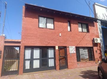 Casa · 341m² · 6 Ambientes · 1 Cochera · Cocucci Inmobiliaria Vende Casa en Godoy Cruz