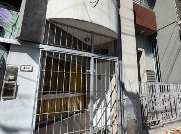 Departamento de 2 ambientes, Quilmes · Departamento en Dos Plantas con Patio y Cochera
