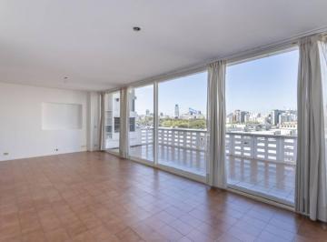 Departamento · 131m² · 5 Ambientes · 1 Cochera · Av Cerviño Entre Kennedy y Oro