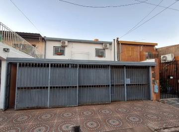 Casa · 125m² · 5 Ambientes · 1 Cochera · Casa Tipo Dúplex en Venta! B° Pcias. Unidas