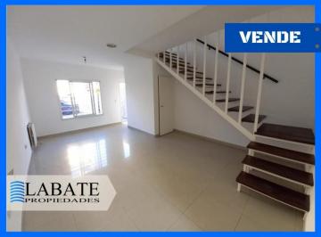 Departamento · 86m² · 4 Ambientes · 1 Cochera · Reservado // Triplex de 4 Ambientes en Venta en Munro