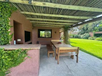Casa · 344m² · 8 Ambientes · 2 Cocheras · Conquipropiedades - Venta - Casa en Laguna del Sol - en Exclusividad!