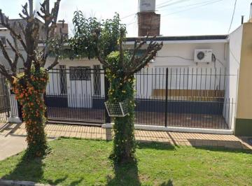 PH · 105m² · 3 Ambientes · 1 Cochera · Venta Casa PH Quilmes con Cochera Apto Crédito