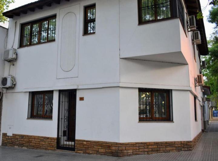 Casa · 120m² · 6 Ambientes