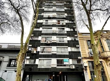Departamento · 62m² · 3 Ambientes · 1 Cochera · Alquiler 2 Dorm. con Garaje en Cordón
