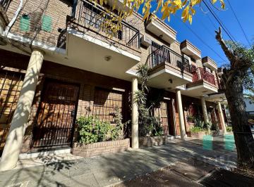 PH · 65m² · 3 Ambientes · 1 Cochera · Duplex en Venta en Bernal - 3 Ambientes con Cochera