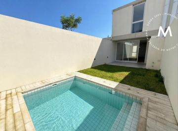 Casa · 110m² · 4 Ambientes · 1 Cochera · Duplex en Venta de 4 Ambientes con Cochera, Piscina y Parrilla - Villa Ballester