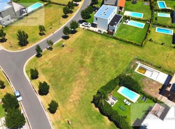 Terreno · 535m² · Venta Lote Countrie/b. Cerrado Santo Tomás