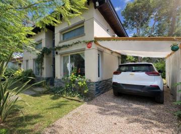 Casa · 105m² · 4 Ambientes · 1 Cochera · Casa en Venta - 3 Dorm. 2 Baños - Valeria del Mar