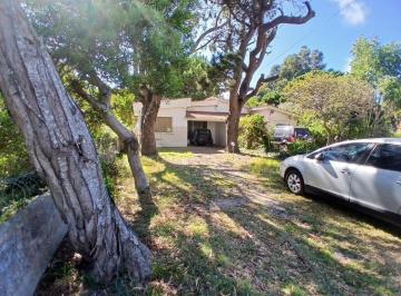 Casa de 3 ambientes, Mar del Tuyú · Casa con Medio Lote