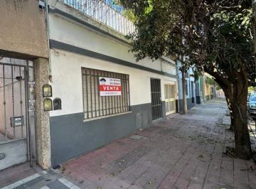 Casa · 216m² · 6 Ambientes · Oportunidad Casa en Venta de 3 Dorm.