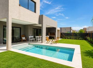 Casa · 128m² · 4 Ambientes · 2 Cocheras · Casa en Venta en Springpark Pilar, Pilar, G. B. a. Zona Norte