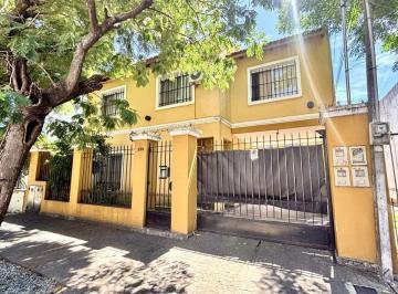 Casa de 3 ambientes, Lomas de Zamora · Duplex 3 Ambientes Impecable con Cochera y Parrilla – Sin Expensas Excelente Ubicación en Temperley