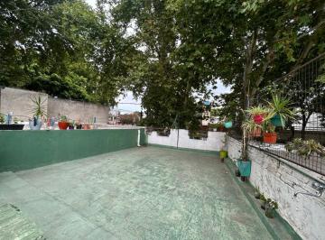 Casa · 156m² · 4 Ambientes · Casa de 2 Dorm. en Azcuenaga