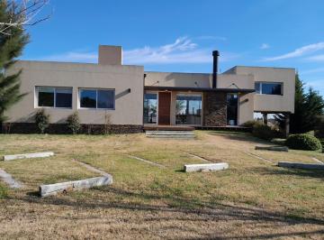 Casa · 160m² · 5 Ambientes · Casa en El Mirador, Km 90 Ruta 2