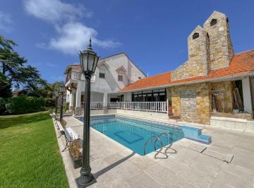 Casa · 600m² · 7 Ambientes · 3 Cocheras · Casa en Venta Lomas de Stella Maris