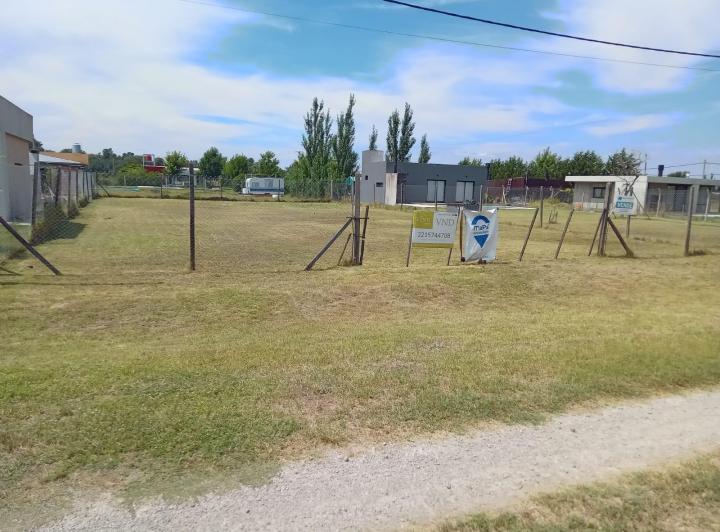 Terreno · 815m²