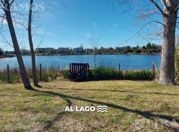 Casa · 179m² · 7 Ambientes · 4 Cocheras · Apto Credito. a Laguna. 3 Dorm..