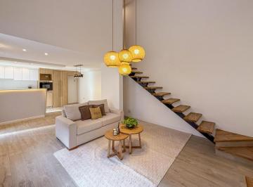 Casa · 111m² · 5 Ambientes · Casa de Pasillo con 3 Dorm. Amoblada Frente Al Parque Independencia
